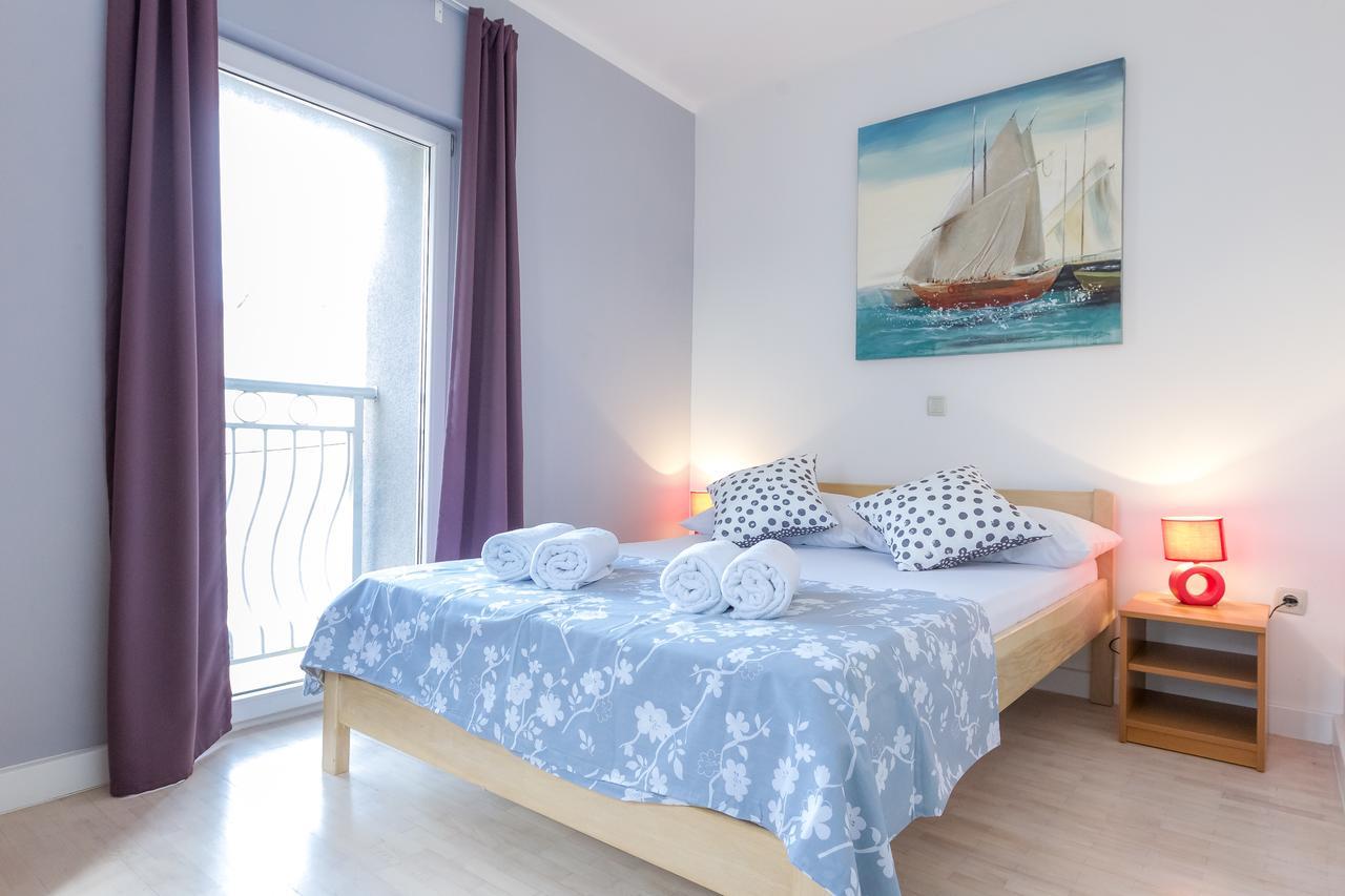 Apartments In City Center Ventus Новаля Екстериор снимка