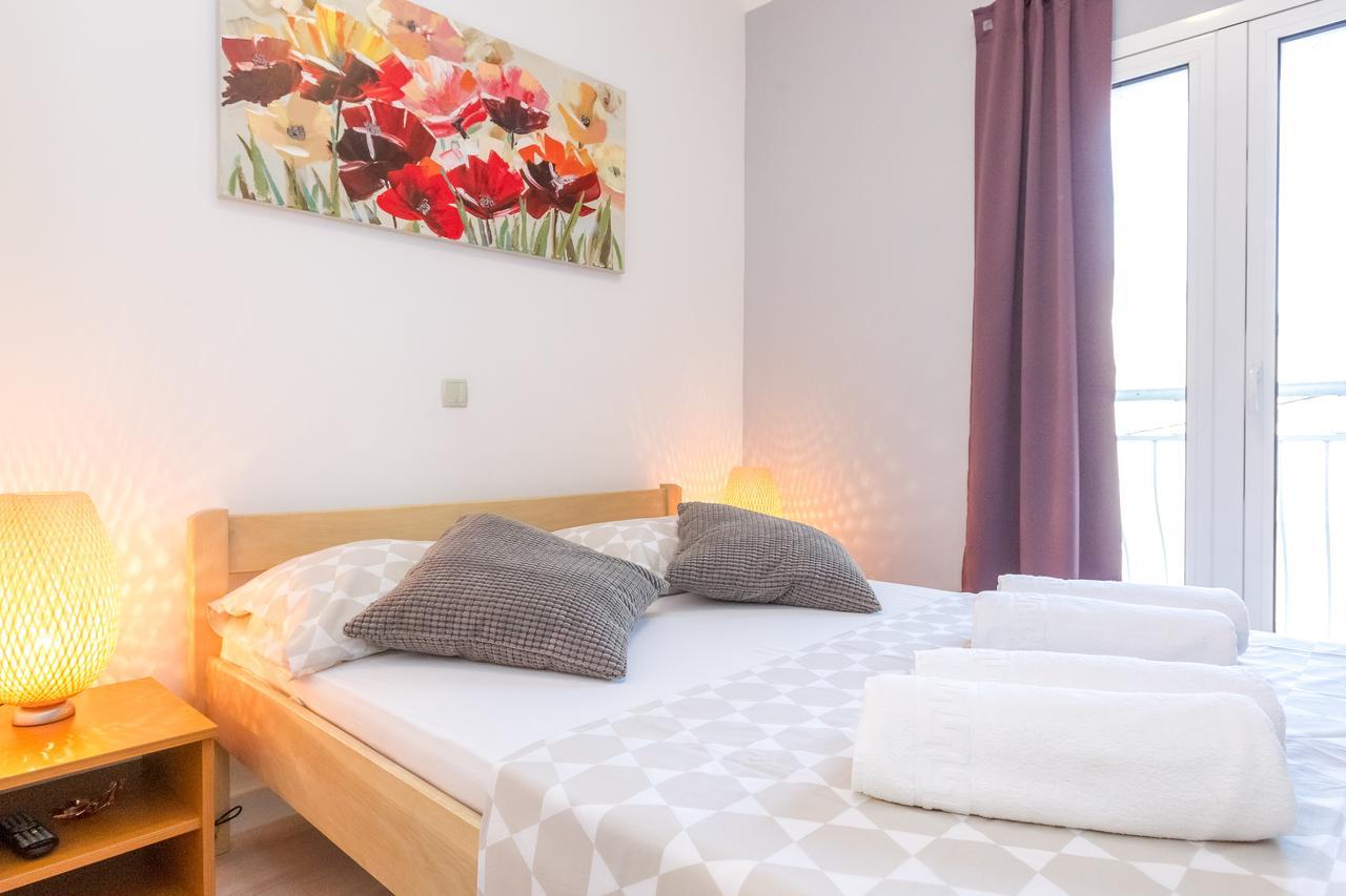 Apartments In City Center Ventus Новаля Екстериор снимка